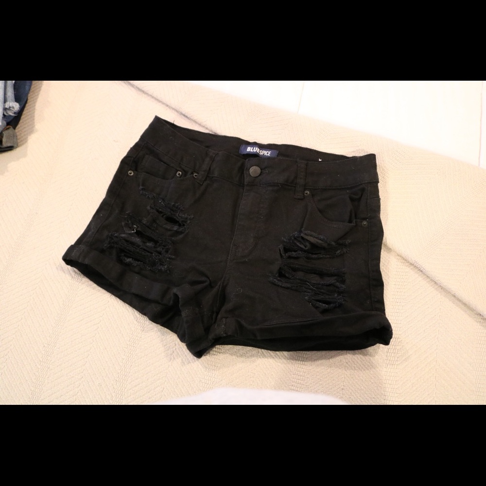 Black distressed denim shorts | size 7